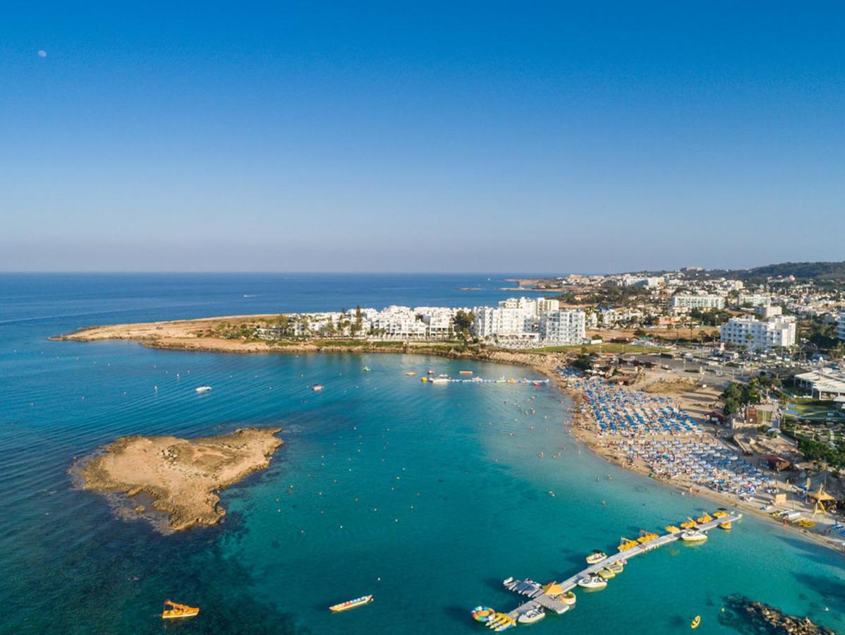 Island Home Seaside Villa باراليمني المظهر الخارجي الصورة