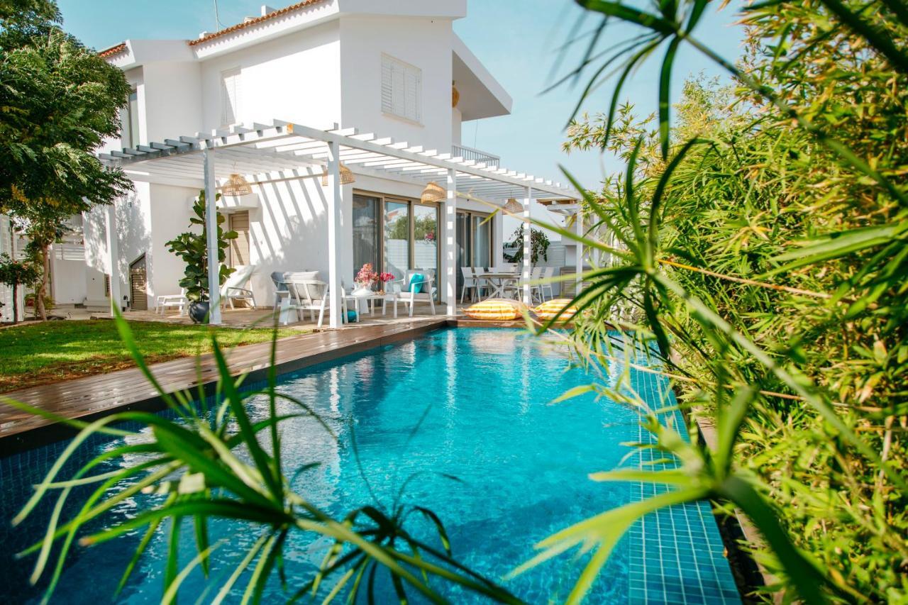 Island Home Seaside Villa باراليمني المظهر الخارجي الصورة