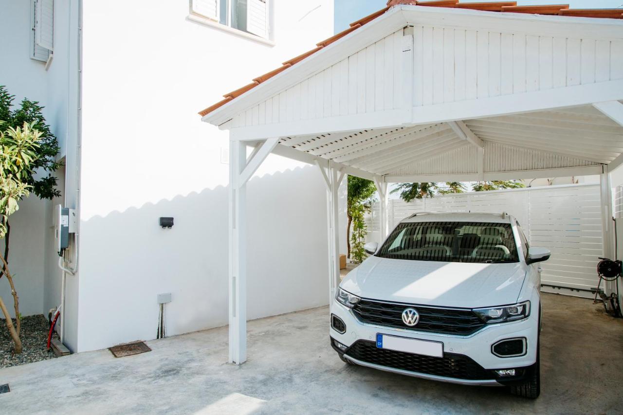 Island Home Seaside Villa باراليمني المظهر الخارجي الصورة