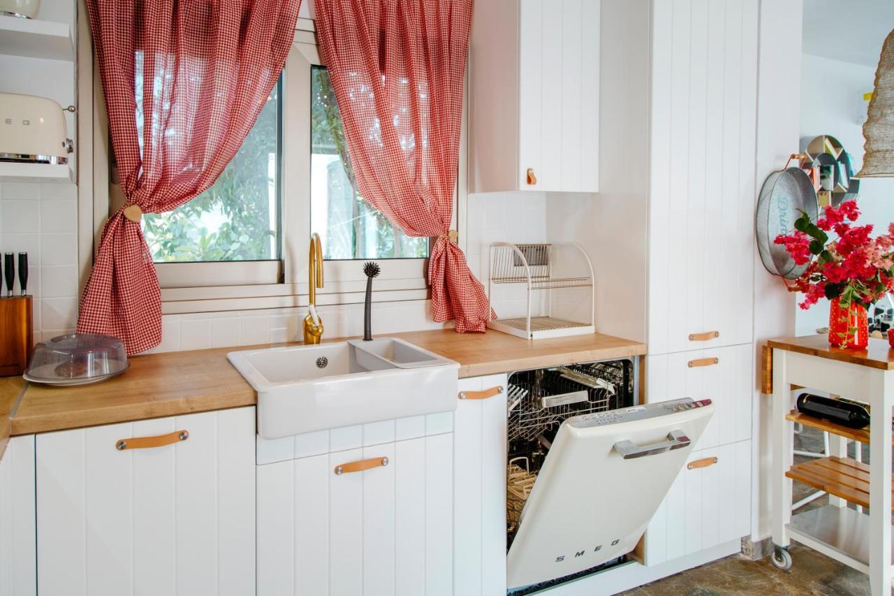 Island Home Seaside Villa باراليمني المظهر الخارجي الصورة